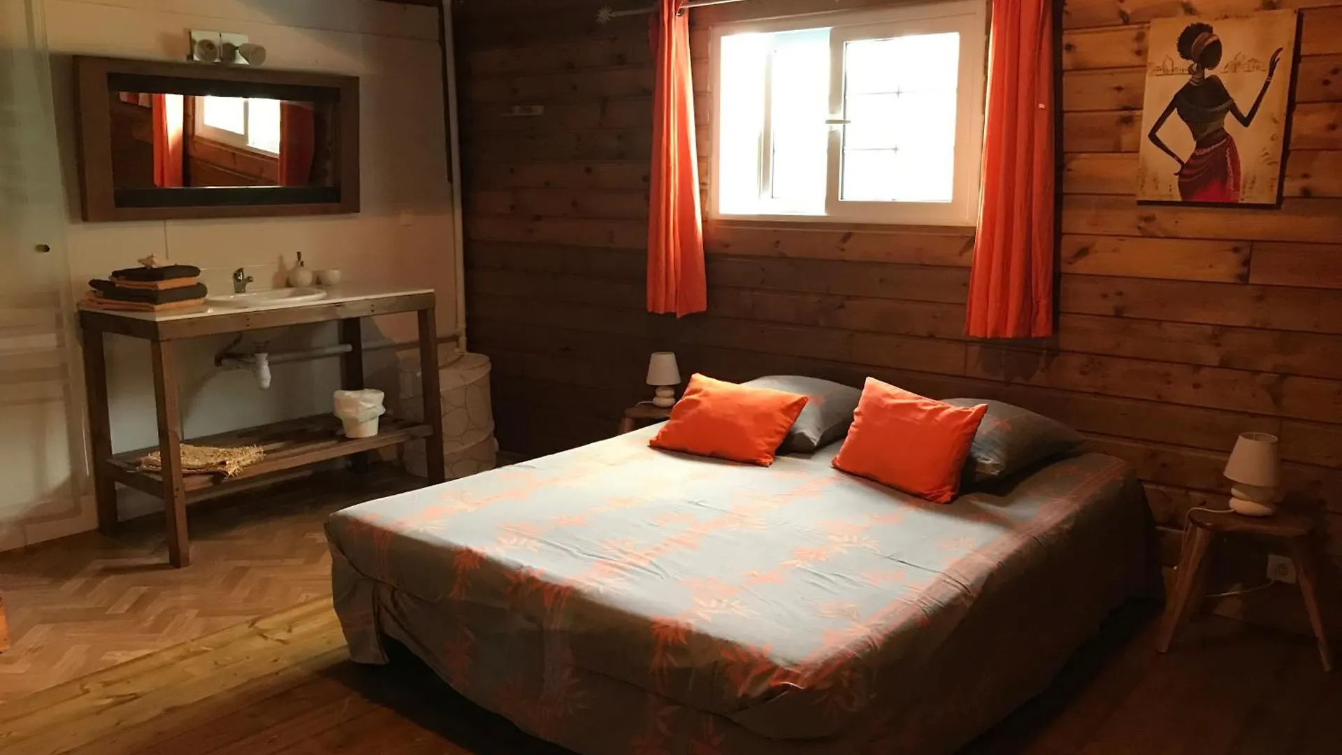 Maison Coloniale 12/16 Pers. Pointe-Noire
