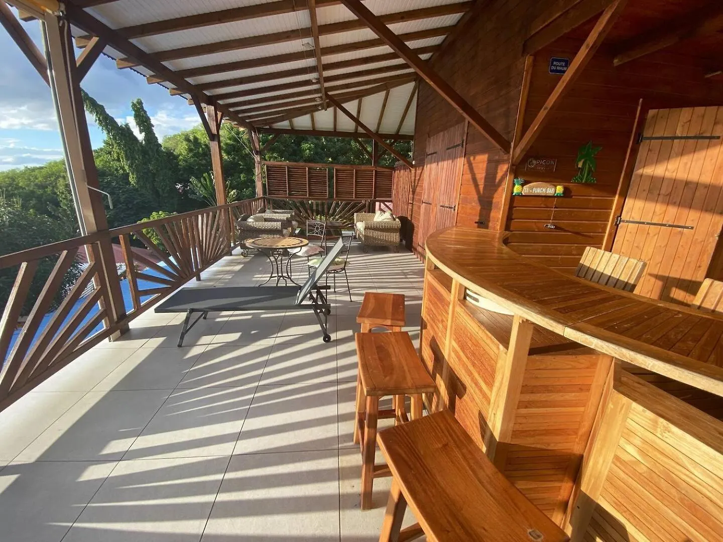 Maison Coloniale 12/16 Pers. Pointe-Noire